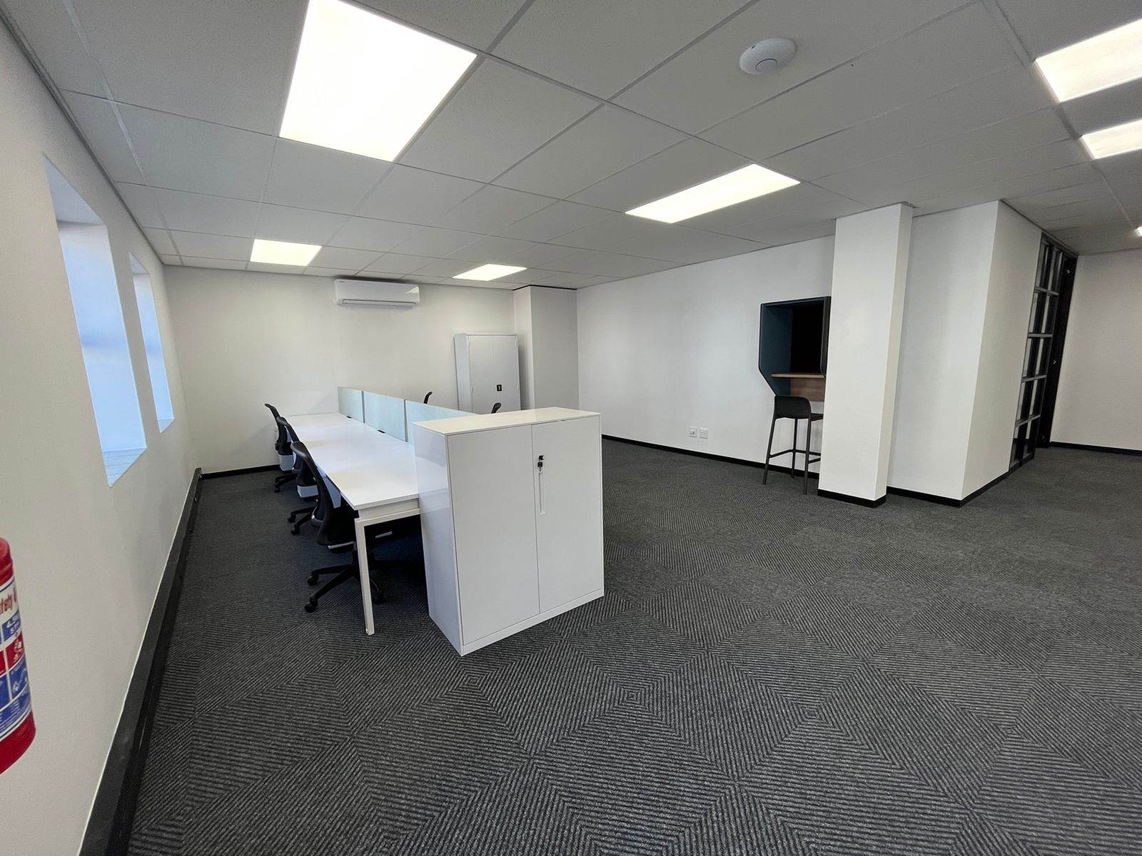 130  m² Commercial space in Hyde Park photo number 8