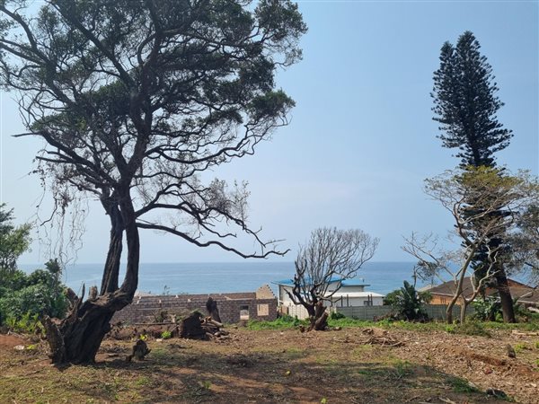 1015 m² Land available in Mtwalume