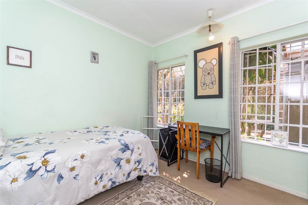 3 Bed House in Greenside photo number 10
