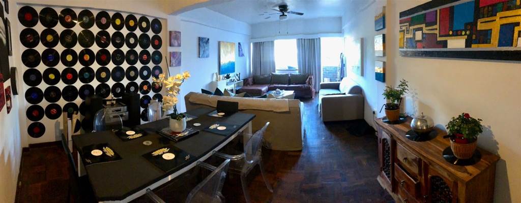2 Bed Apartment in Parktown North photo number 3