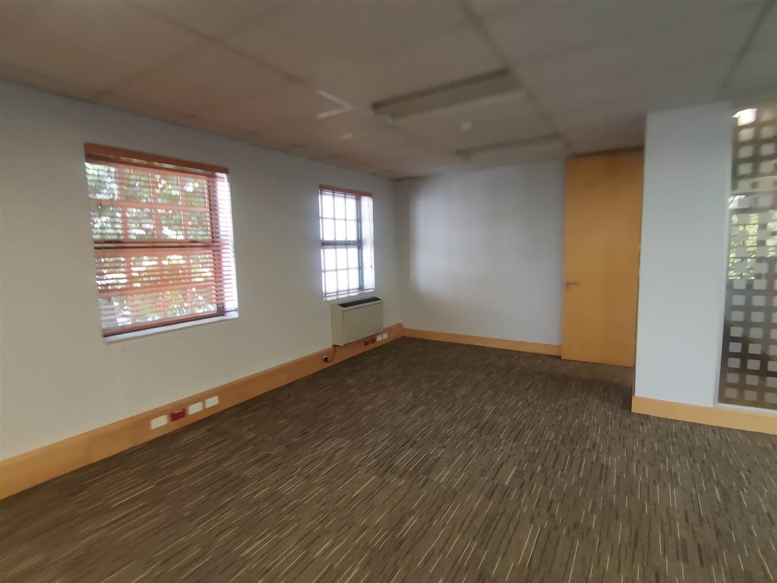 403  m² Commercial space in Rosebank photo number 14