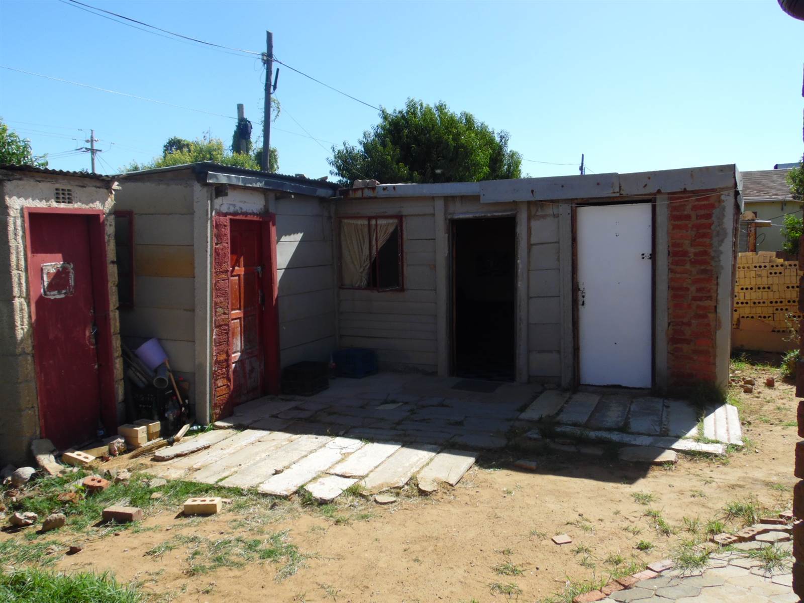 4 Bed House in Thabong photo number 9
