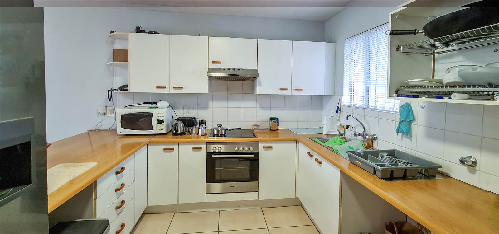 2 Bed Apartment in Greenways Golf Estate photo number 2