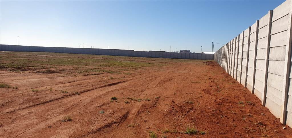 7500 m² Land available in Delmas photo number 3