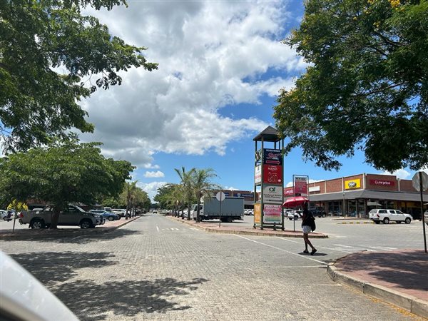 90  m² Commercial space in Hoedspruit