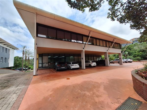 323 m² Commercial space 323 m² Commercial space