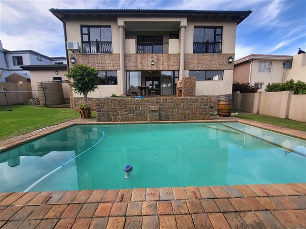 3 Bedroom House 3 Bedroom House
