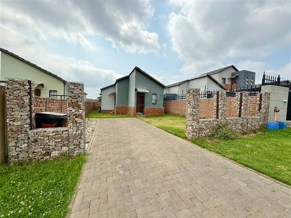 2 Bedroom House 2 Bedroom House