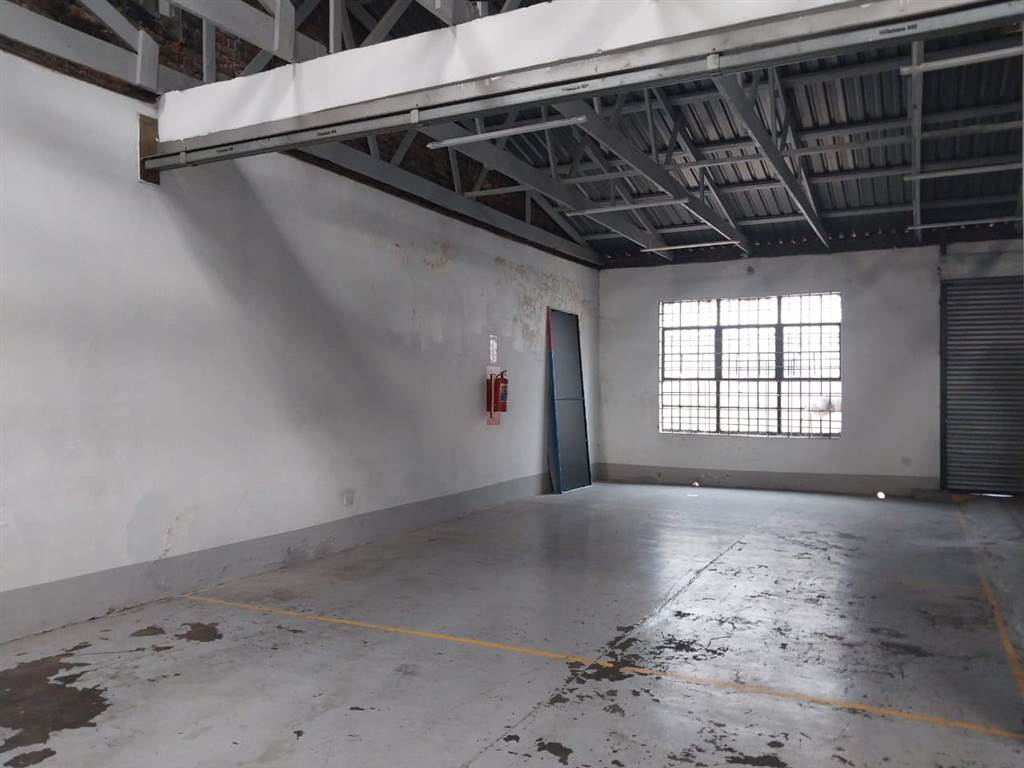 990  m² Industrial space in Ophirton photo number 8