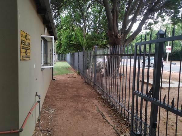 180  m² Commercial space in Rustenburg Central photo number 11