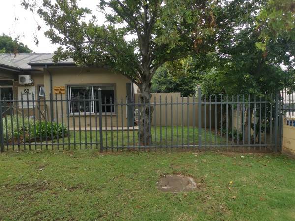 180  m² Commercial space in Rustenburg Central photo number 12