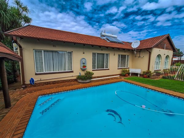 4 Bedroom House