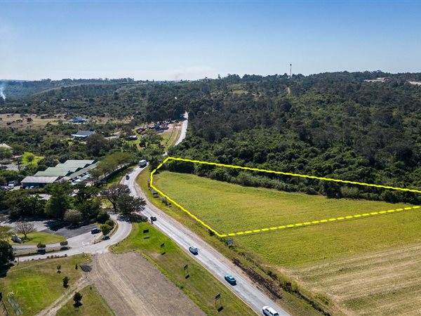 8190 m² Land available in Beacon Bay