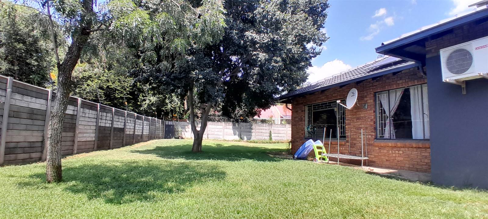 2 Bed House in Rustenburg Central photo number 1