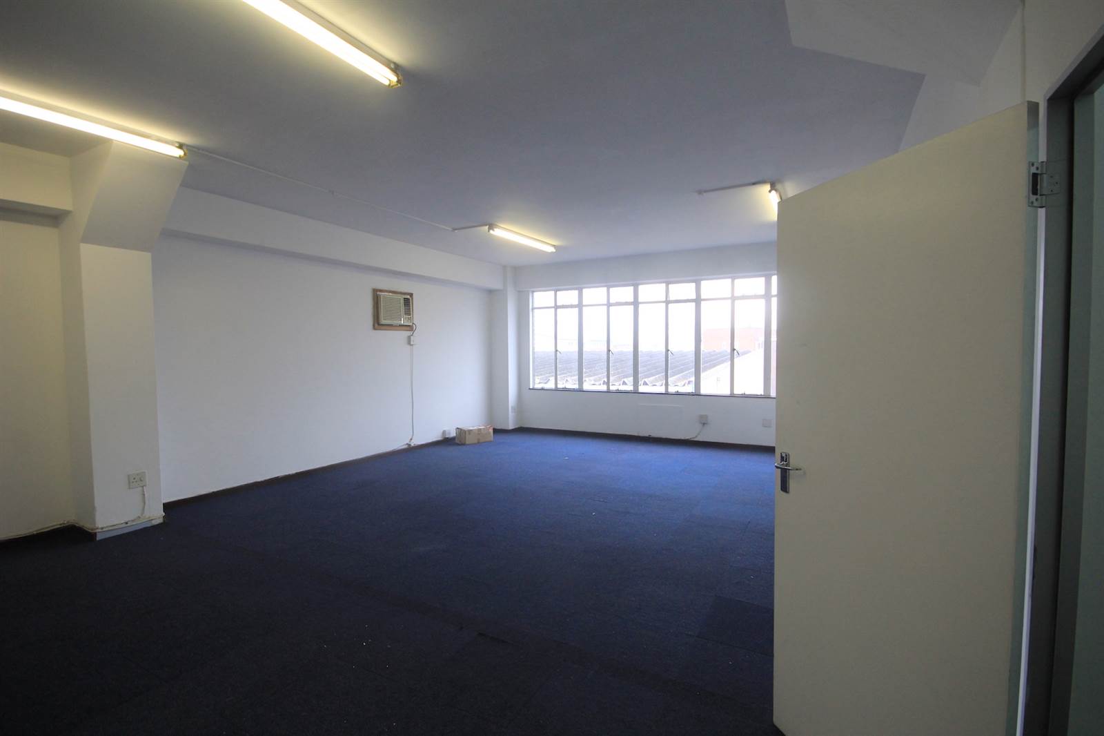 116  m² Commercial space in Greyville photo number 17