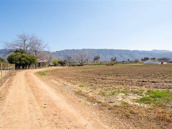 2.7 ha Farm 2.7 ha Farm
