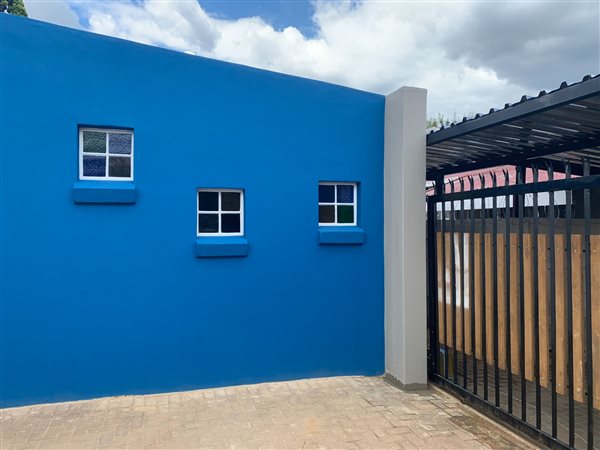 1 Bedroom House