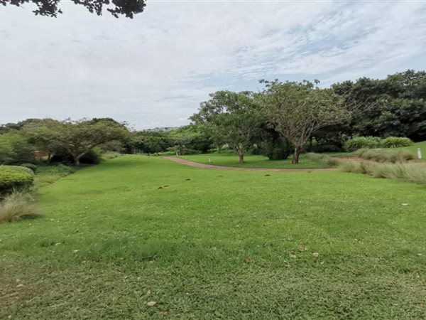 853 m² Land