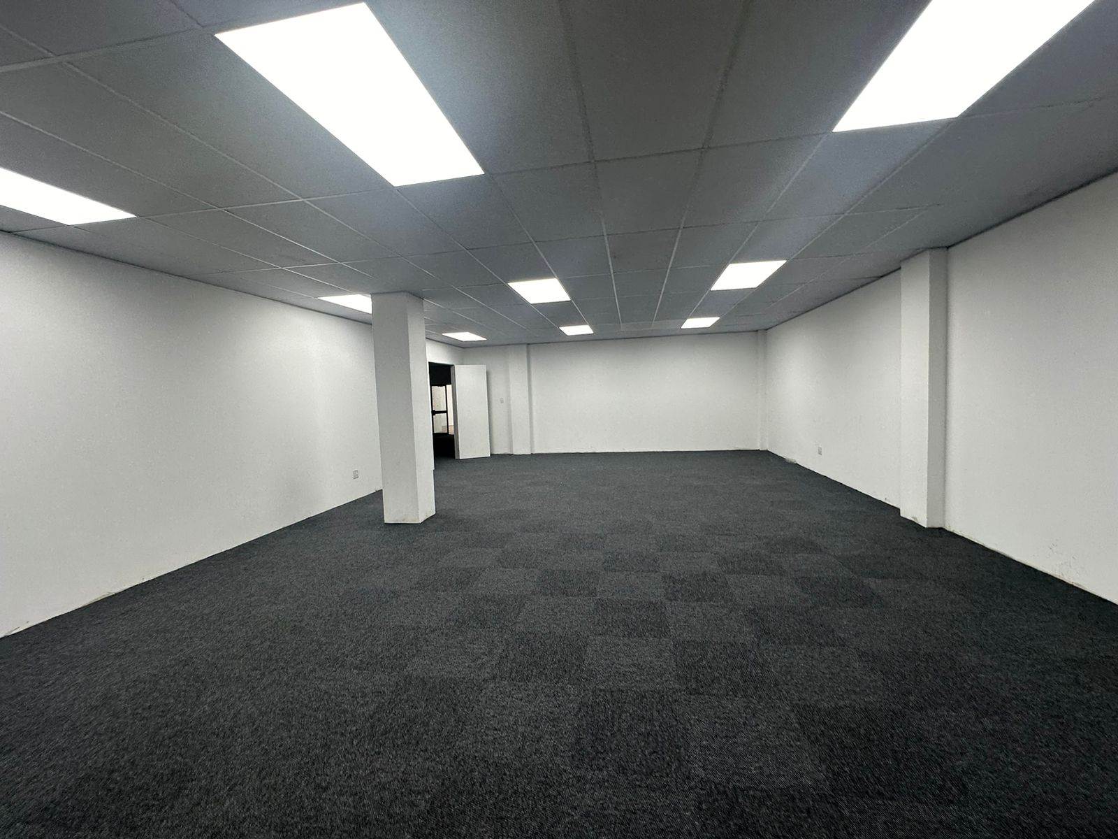 86  m² Commercial space in New Redruth photo number 6