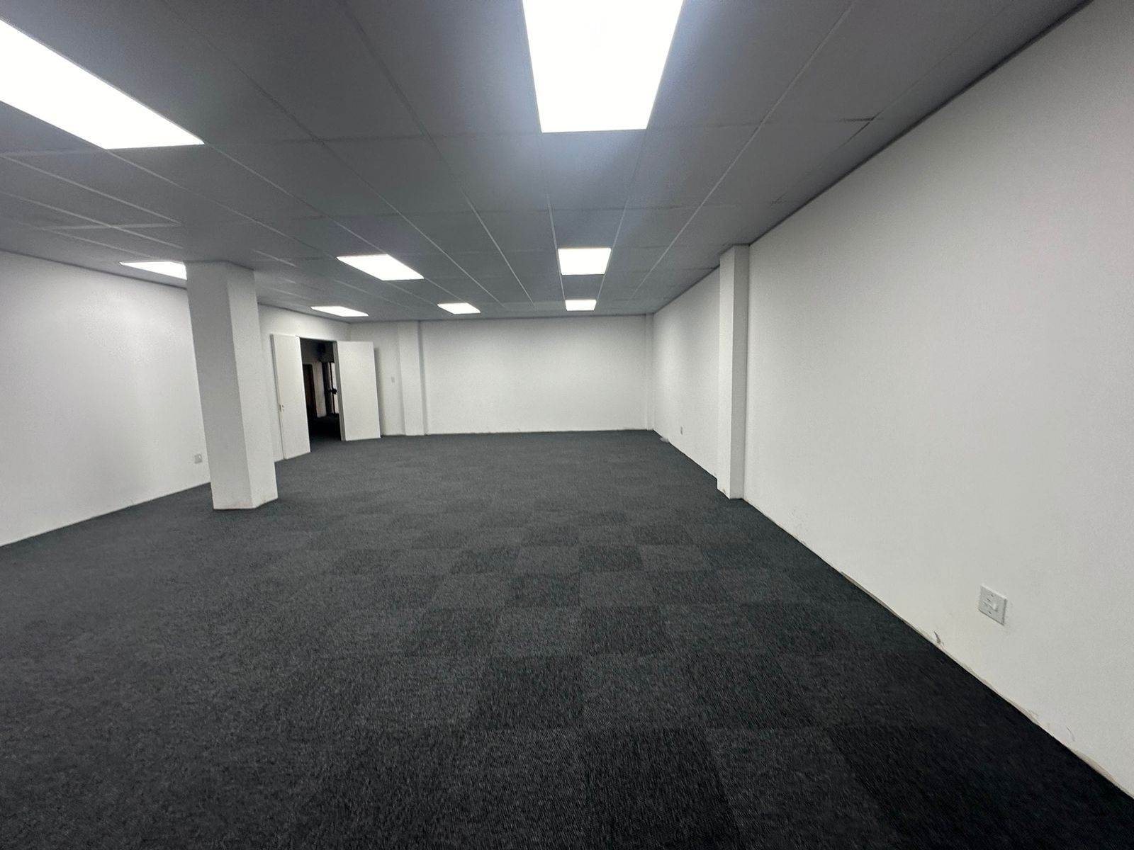 86  m² Commercial space in New Redruth photo number 7