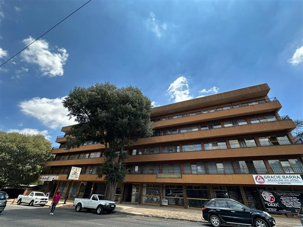 27  m² Commercial space in Alberton
