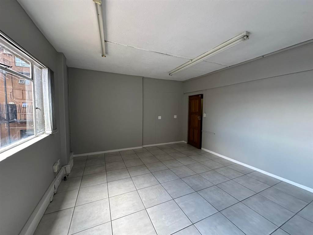 27  m² Commercial space in Alberton photo number 9