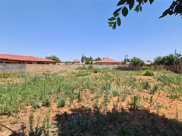 1152 m² Land available in Stilfontein