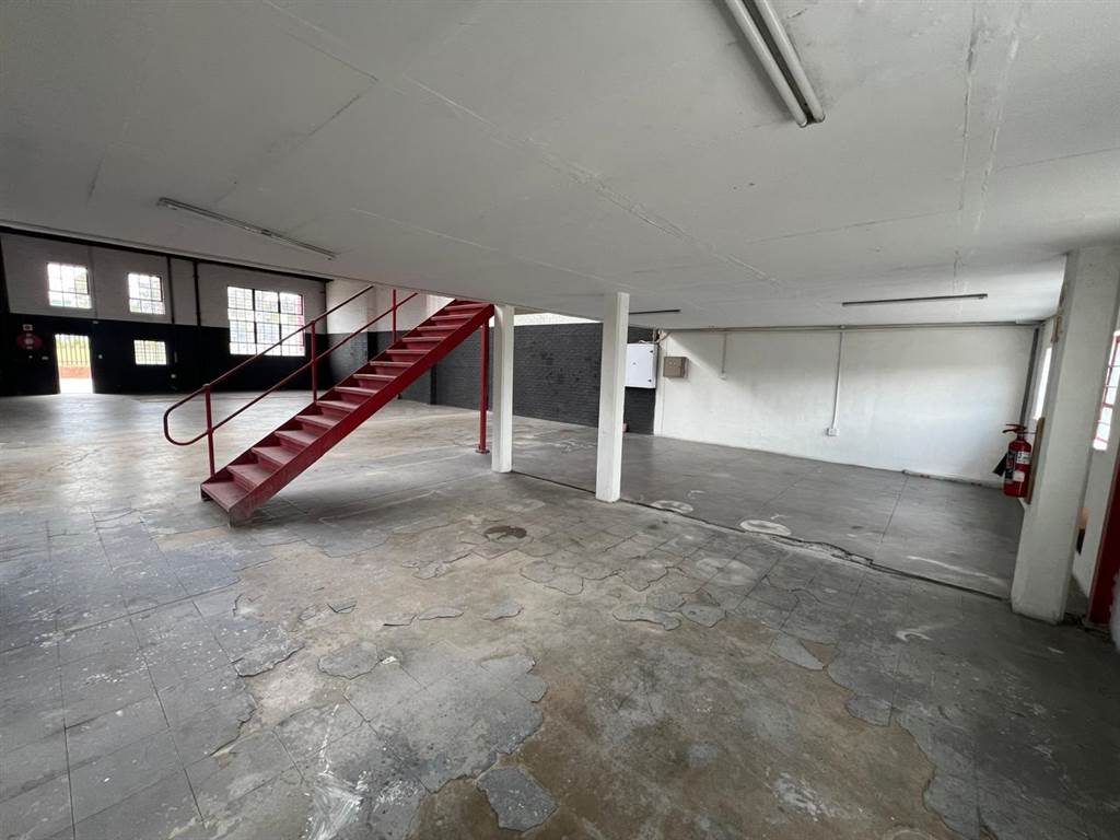 491  m² Industrial space in Strydompark photo number 5