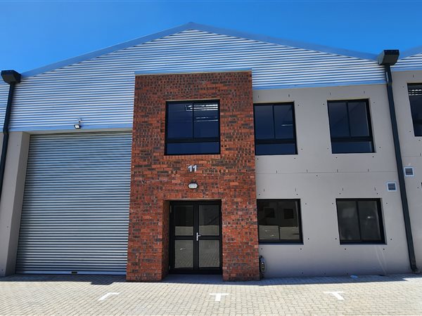 323  m² Industrial space in Killarney Gardens
