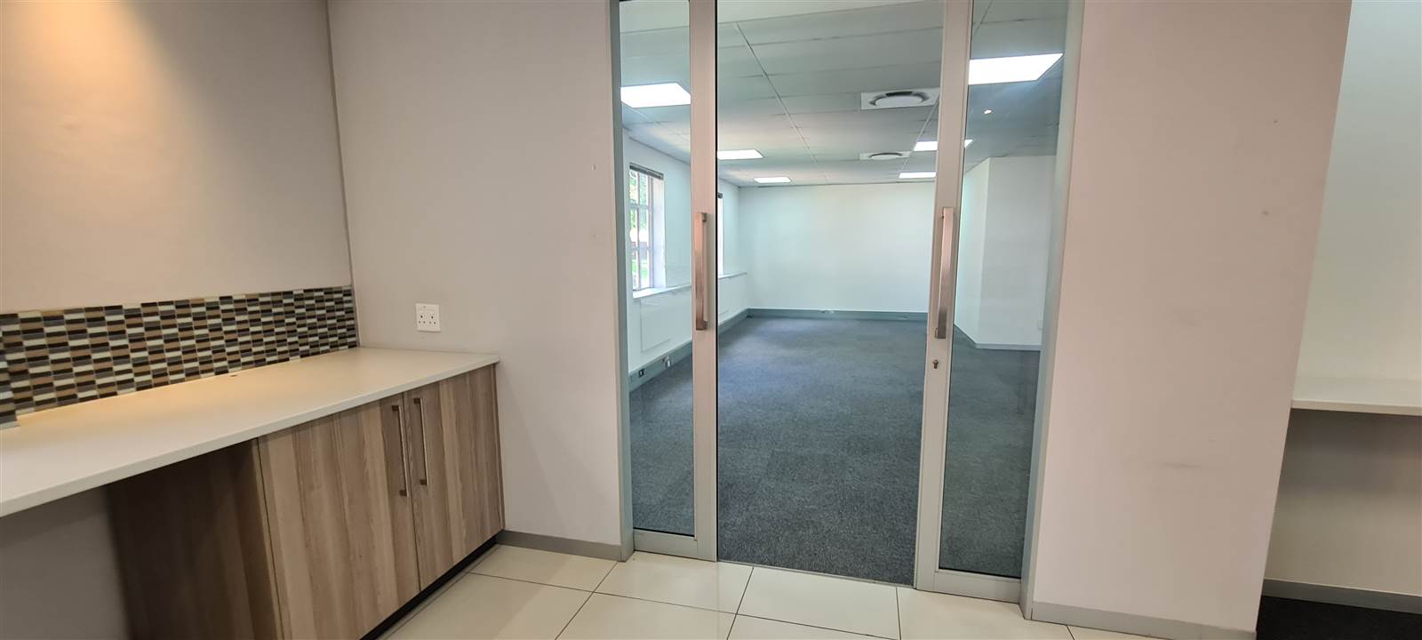 283  m² Commercial space in Bryanston photo number 19