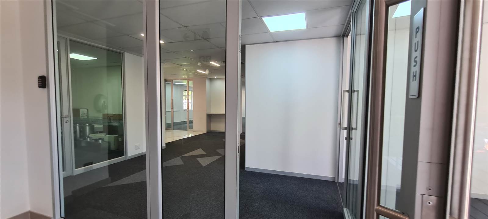 283  m² Commercial space in Bryanston photo number 8