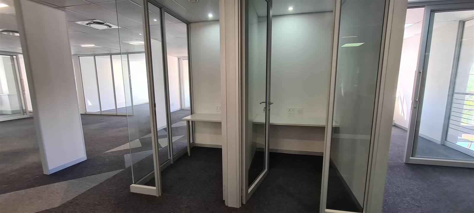 283  m² Commercial space in Bryanston photo number 21