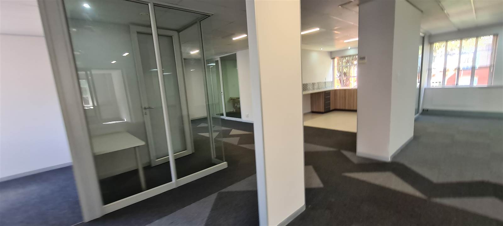 283  m² Commercial space in Bryanston photo number 18