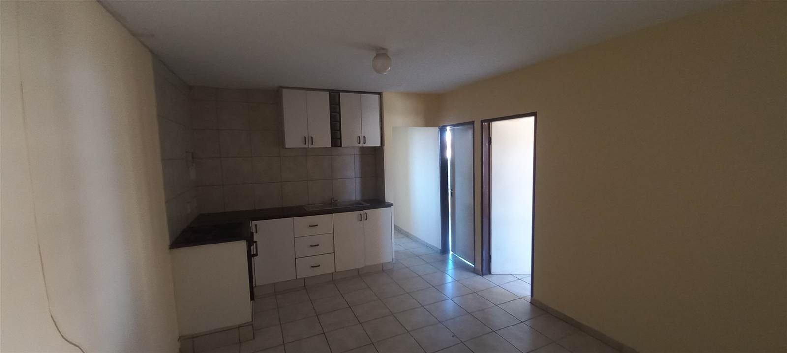 2 Bed Apartment in Kriel photo number 6