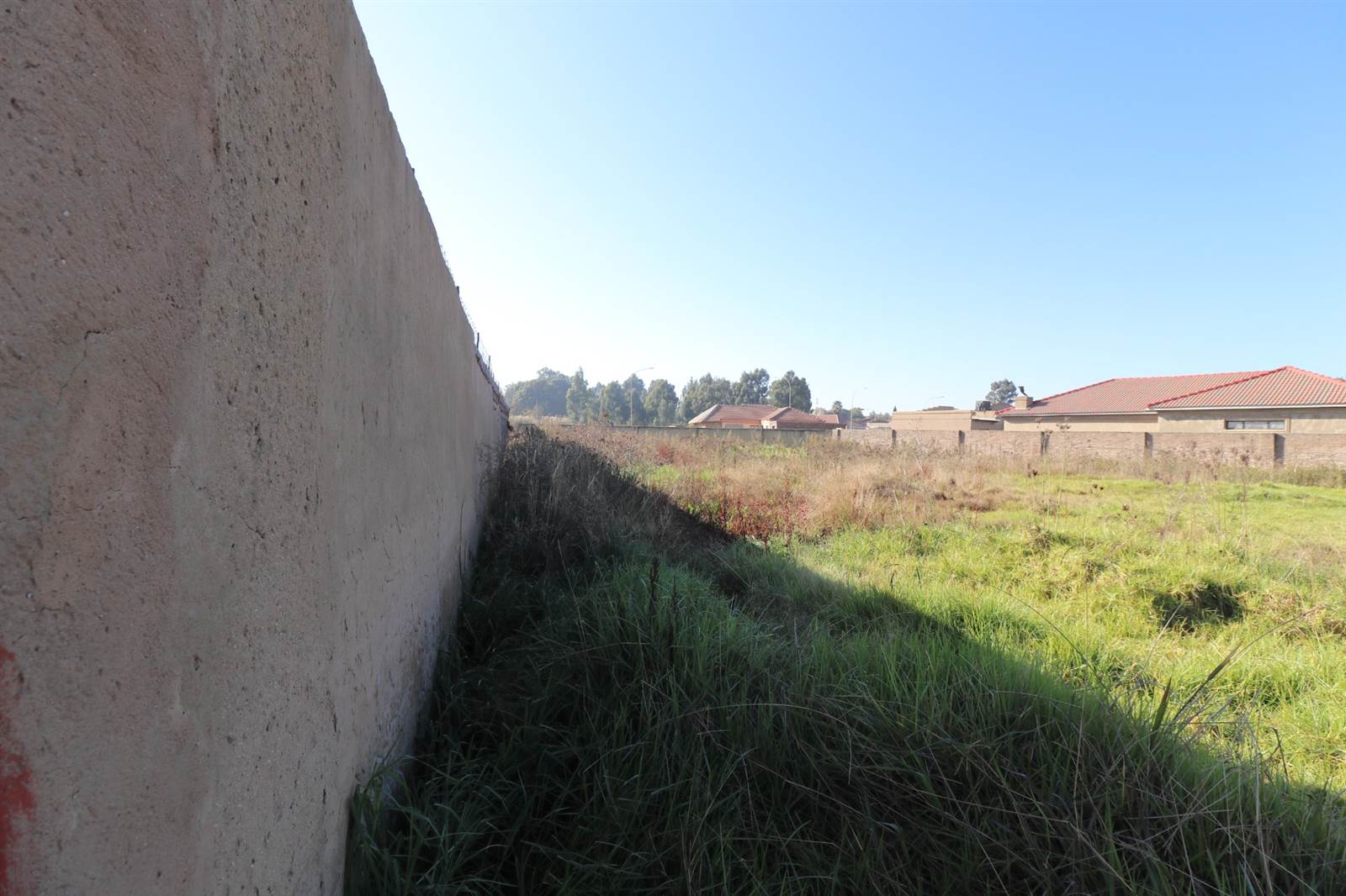 880 m² Land available in Krugersrus photo number 2
