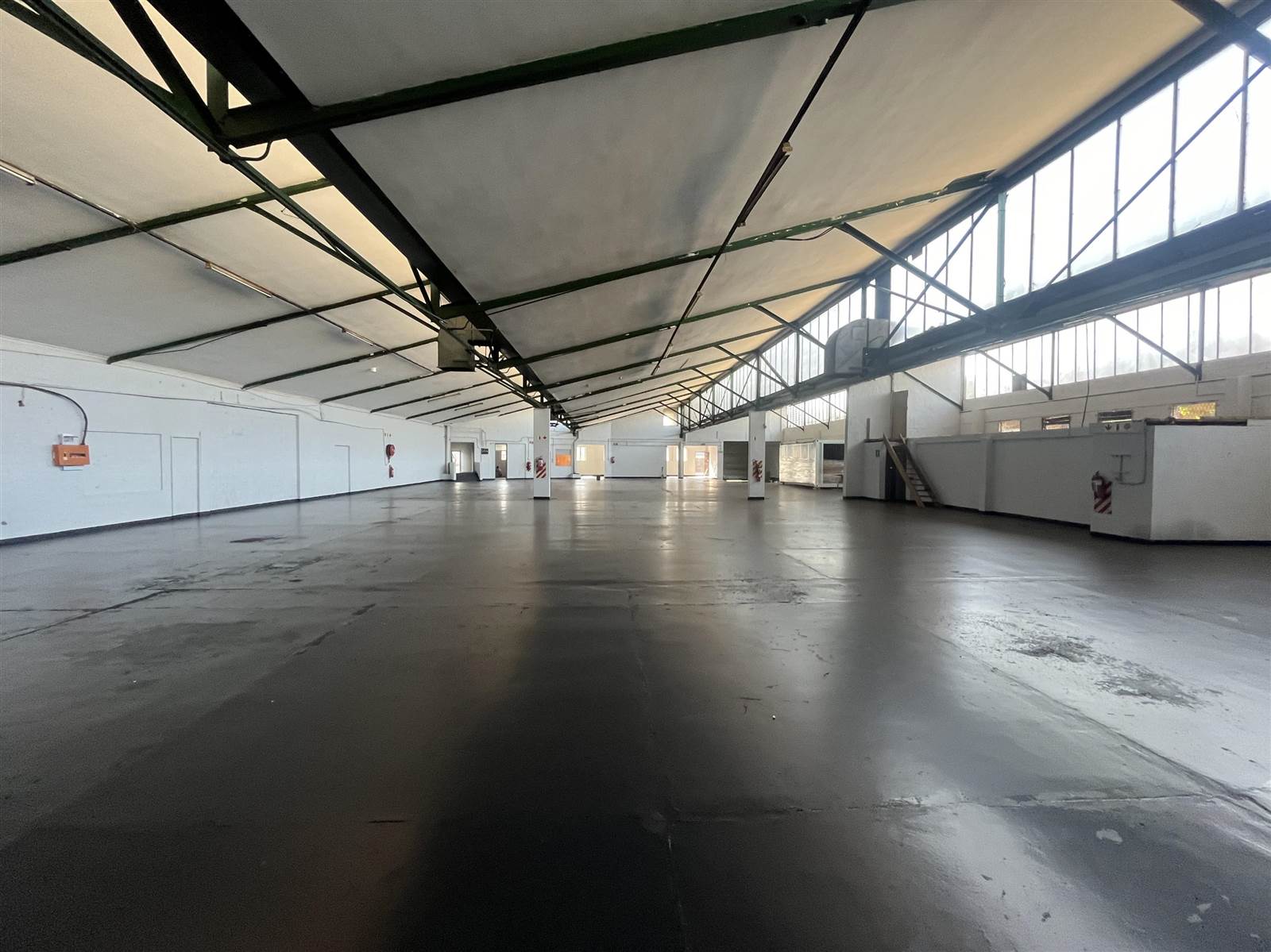1300  m² Industrial space in Beaconvale photo number 3