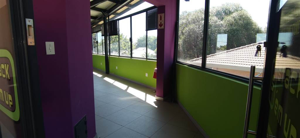 56.97  m² Office Space in Ferndale photo number 2