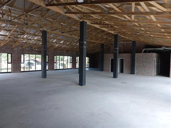 372  m² Commercial space in Fairview