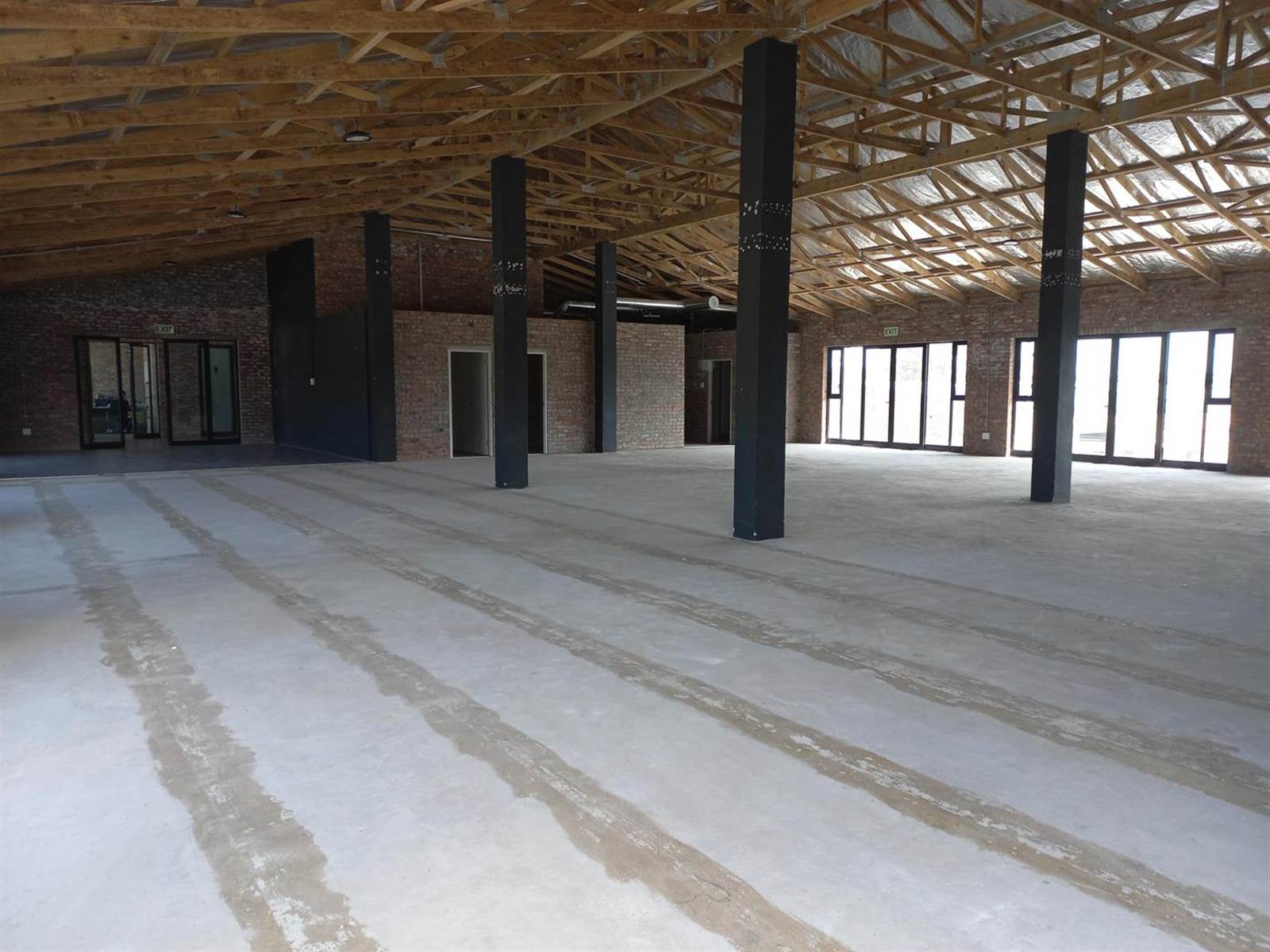372  m² Commercial space in Fairview photo number 3