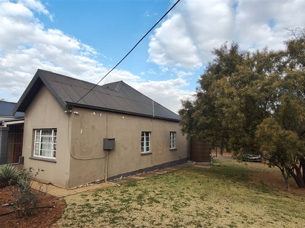 3 Bedroom House 3 Bedroom House