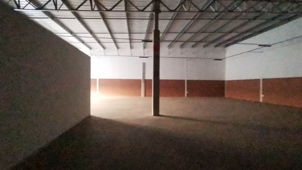 596  m² Industrial space in Olifantsfontein photo number 16