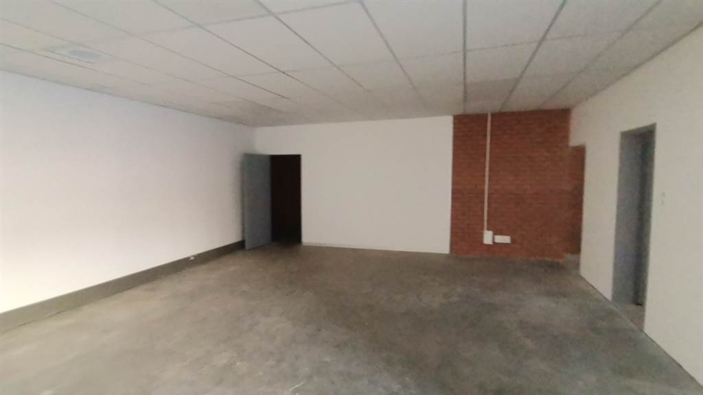 596  m² Industrial space in Olifantsfontein photo number 6