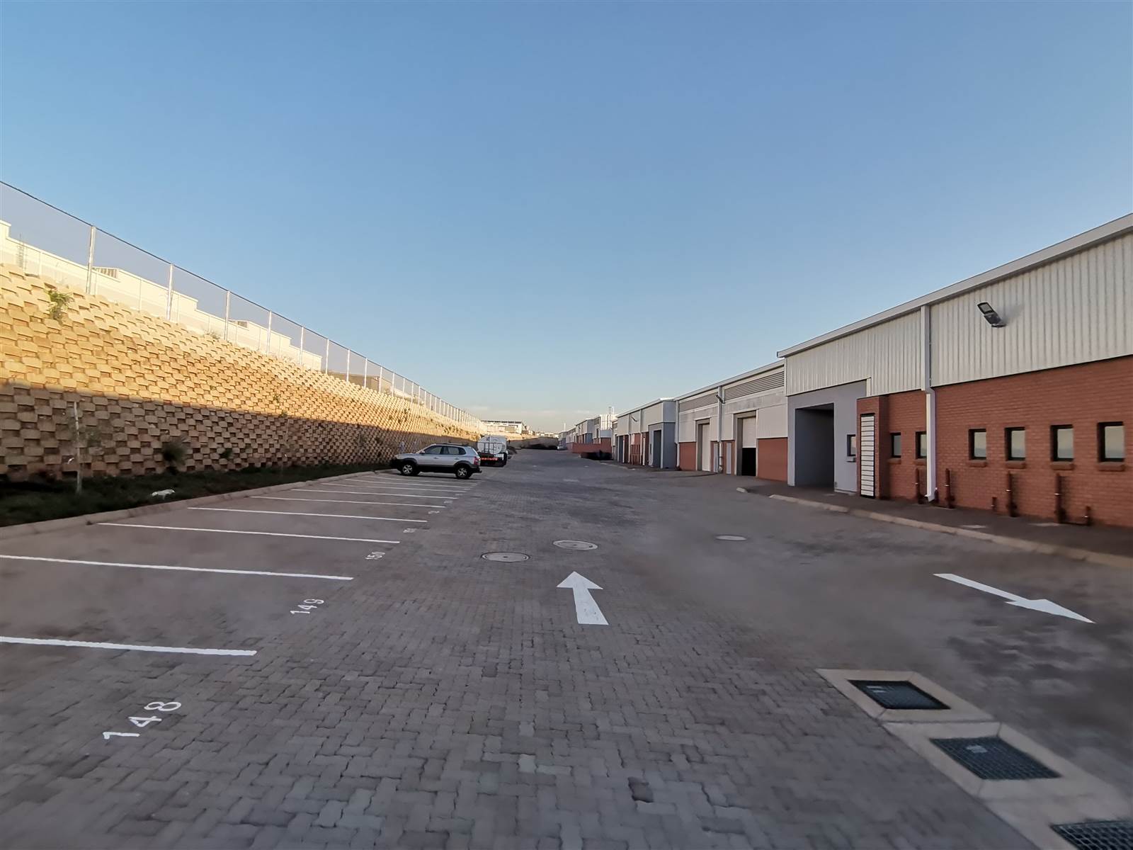 596  m² Industrial space in Olifantsfontein photo number 4