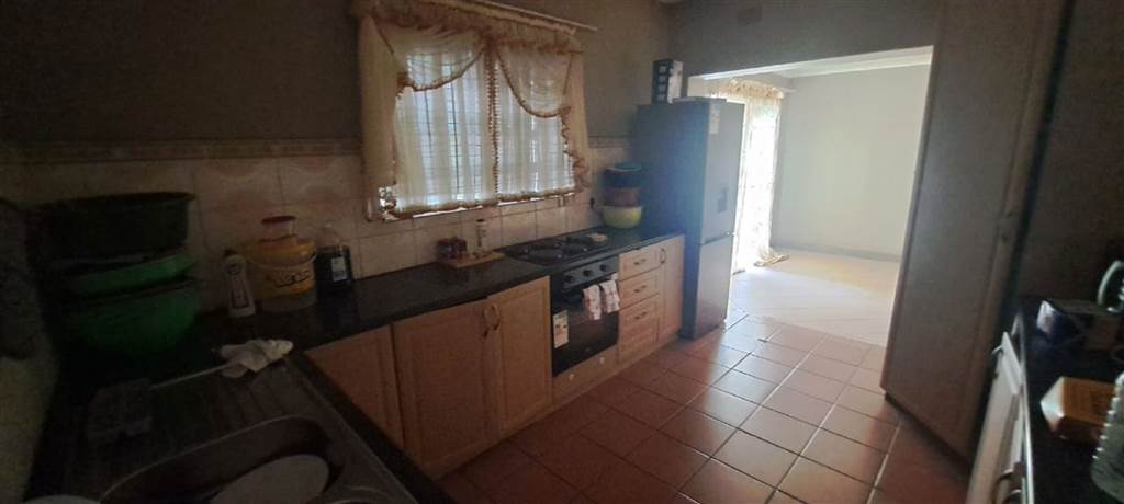 3 Bed House in Phalaborwa photo number 2