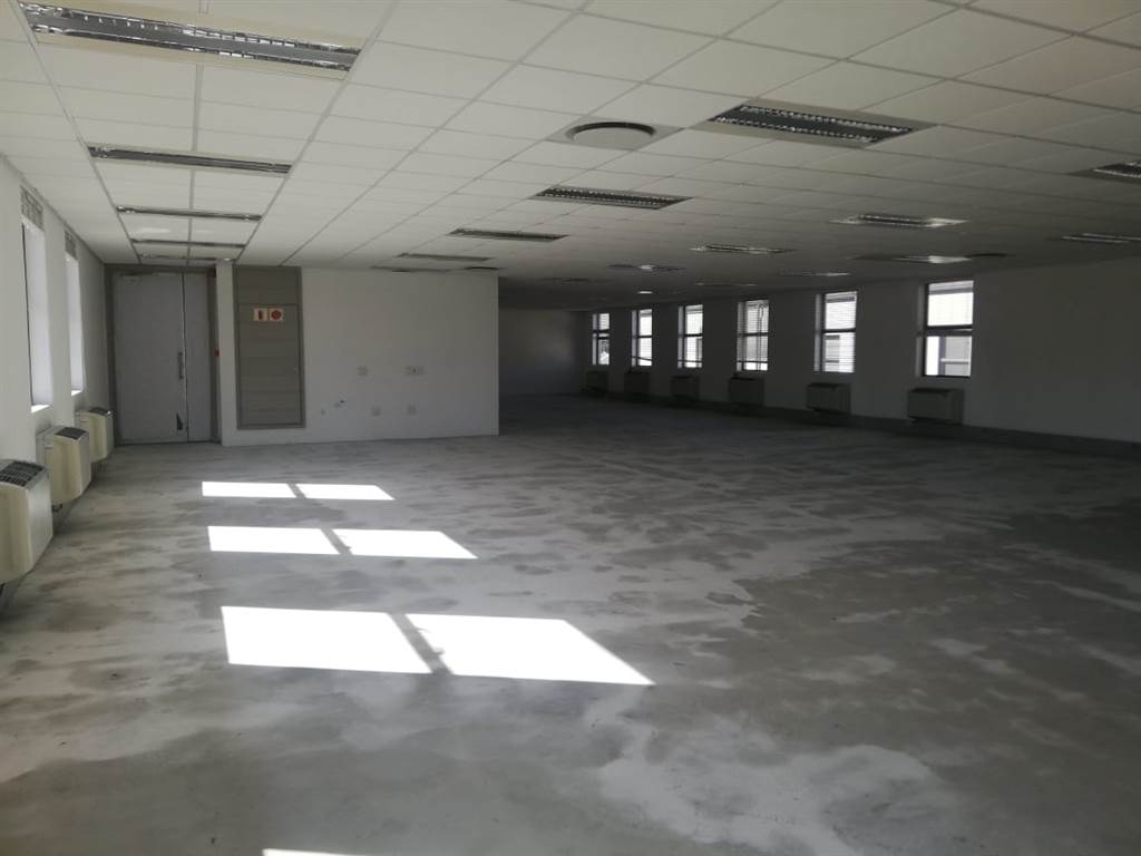 290  m² Office Space in Century City photo number 6
