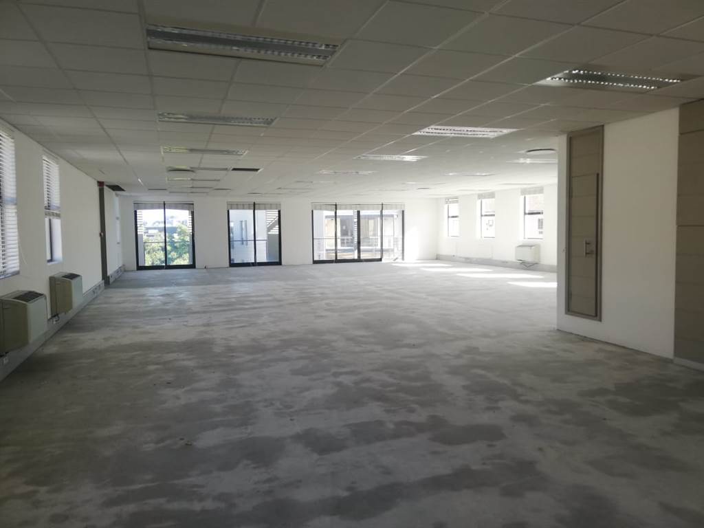 290  m² Office Space in Century City photo number 12