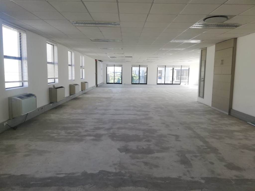 290  m² Office Space in Century City photo number 11