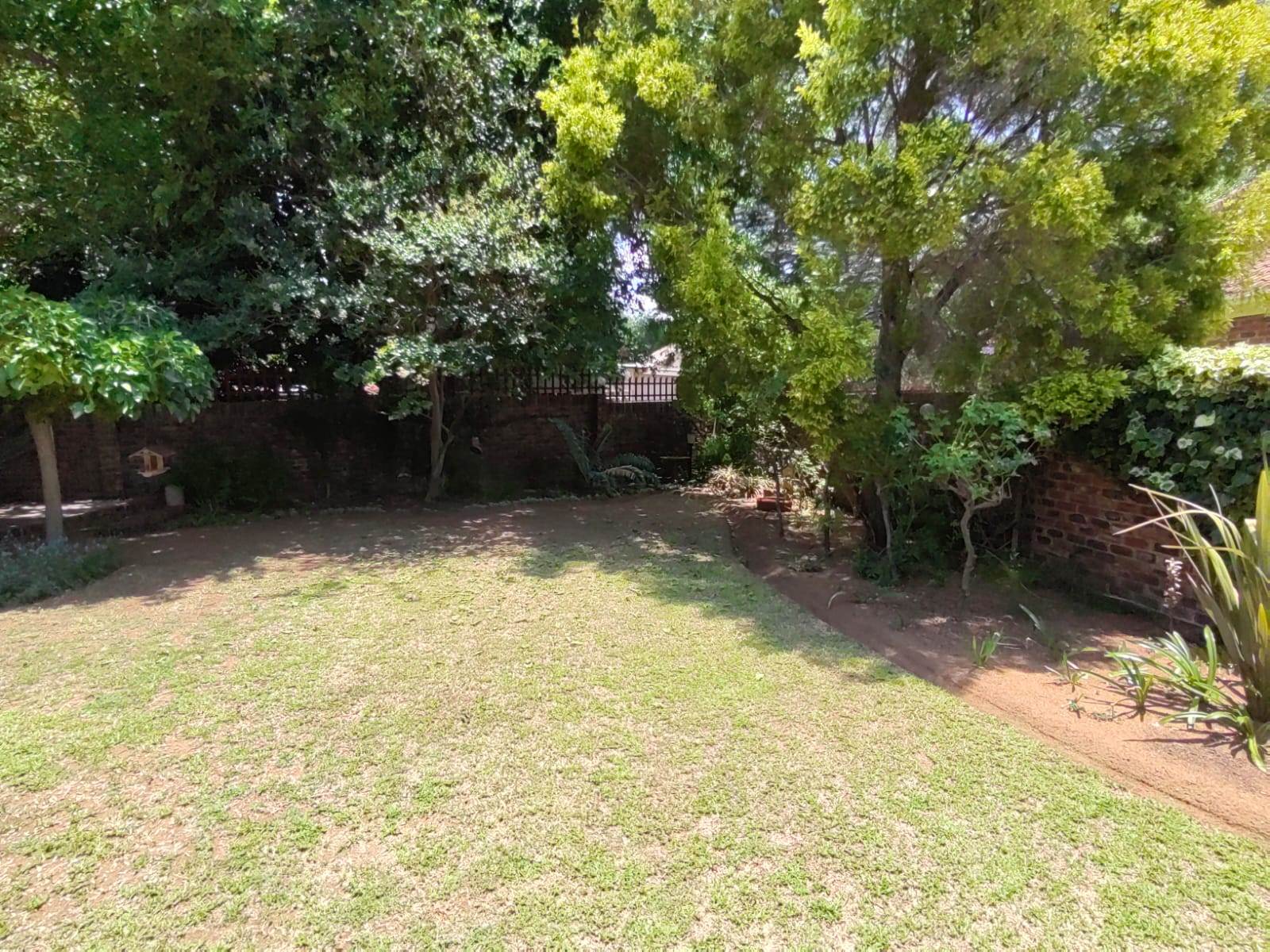 2 Bed Townhouse in Parys photo number 8