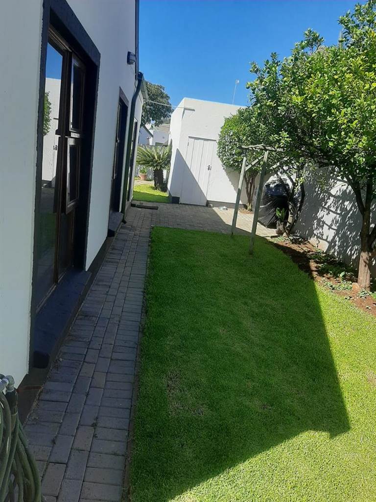 3 Bed Townhouse in Vaalpark photo number 10