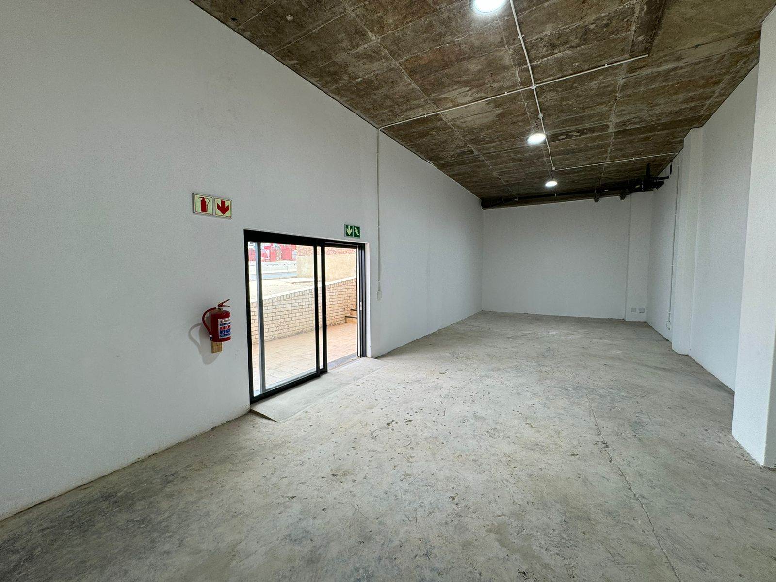 65.6  m² Commercial space in Wynberg photo number 21
